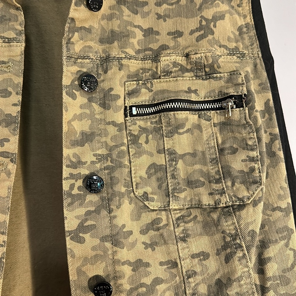 Jacket - Picture 3 of 4